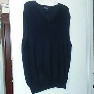 Nice Daniel Cremieux sweater vest